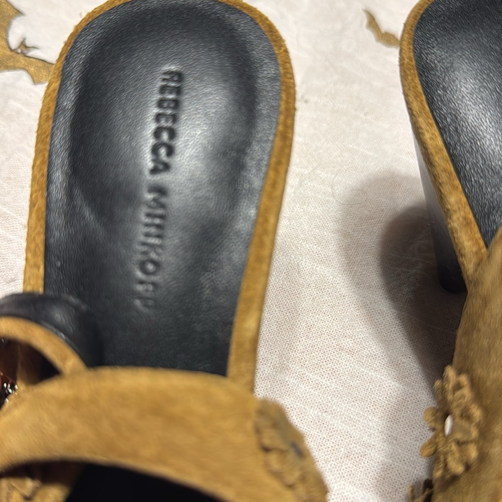 Rebecca Minkoff Suede Sling Back Heels size 6 - Picture 3 of 5